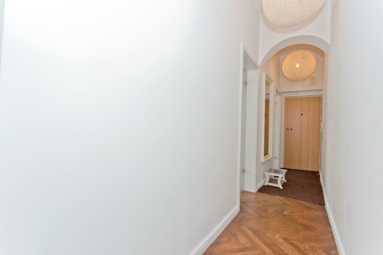 Luxury And Comfortable- Golden Apartments- Royal Street Варшава Экстерьер фото