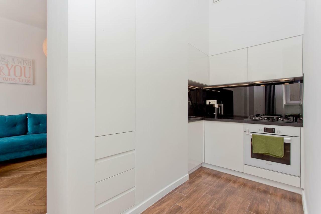 Luxury And Comfortable- Golden Apartments- Royal Street Варшава Экстерьер фото